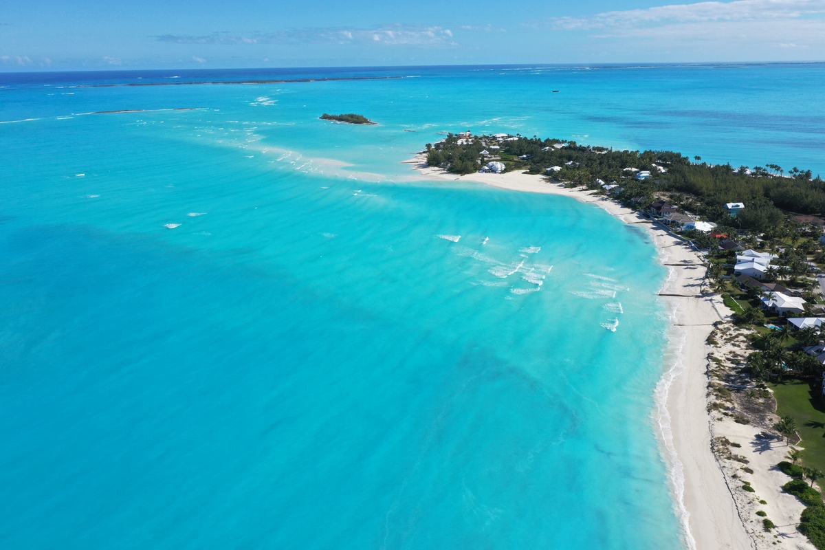 Turquoise coastline along a beach in Abaco